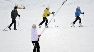 Lyžiarske strediská trápi počasie. Dočkajú sa úspešnej zimnej sezóny?